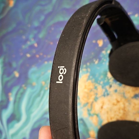 Logitech Wireless Headset - Picture 4 of 4